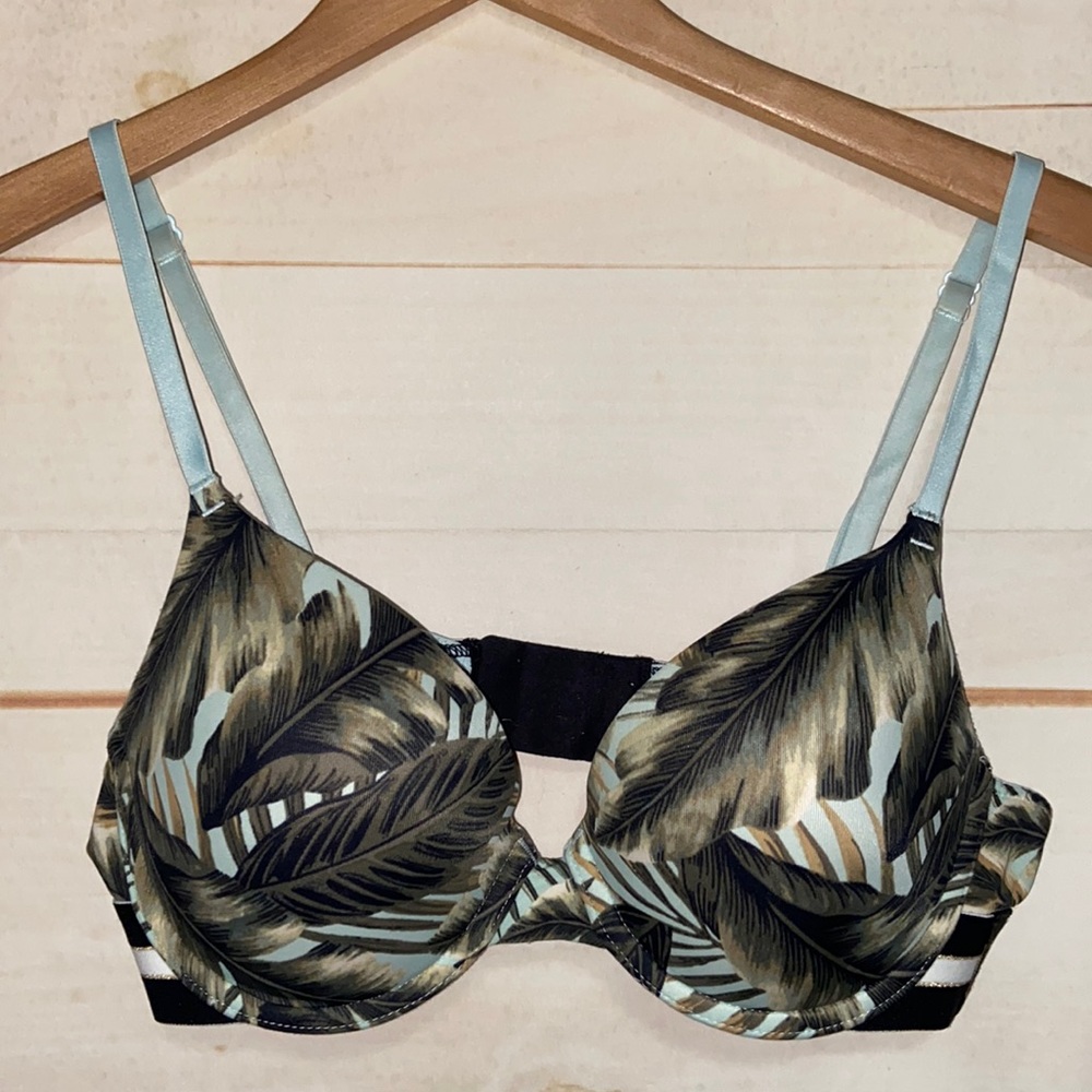 VICTORIA'S SECRET Wear Everywhere Push Up Bra Padded Palm Leaves Leaf Green 34C
